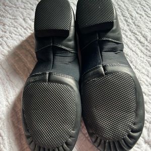 Womens Jazz/ Dance Shoes -Sz 8.5